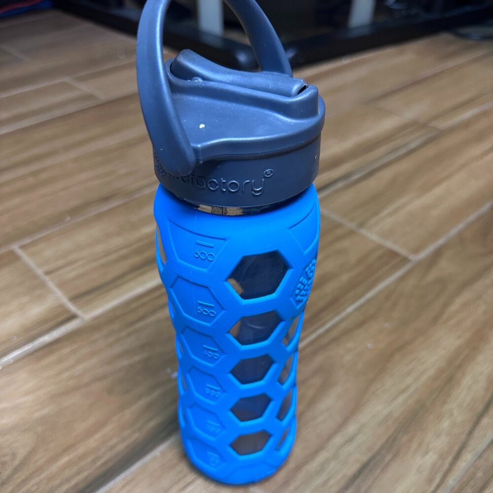Life Factory Blue Glass Water Bottle 22oz In Great Shape!!